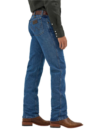 Wrangler Premium Performance Advanced Comfort Cowboy Cut® Regular Fit Jean