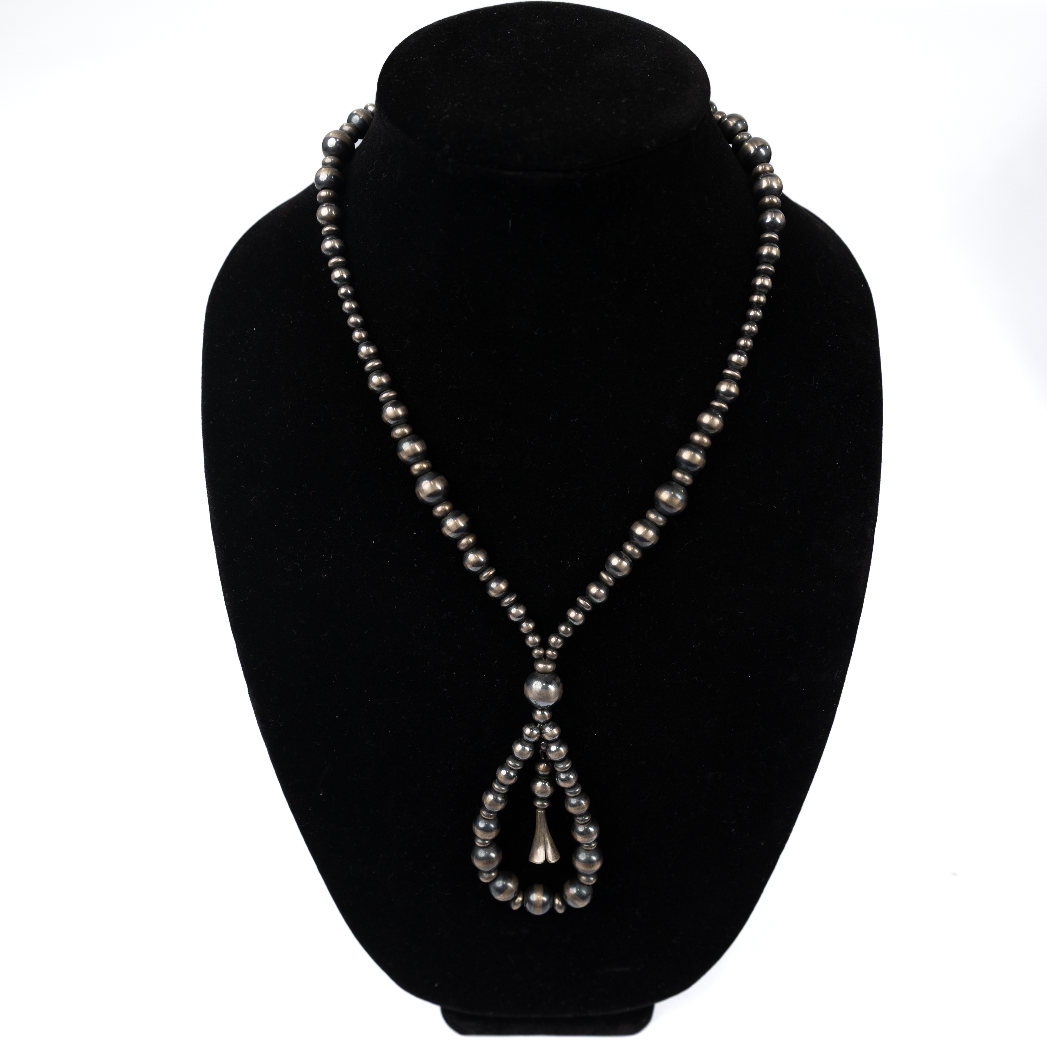 Women's Large Navajo Pearl Necklace 