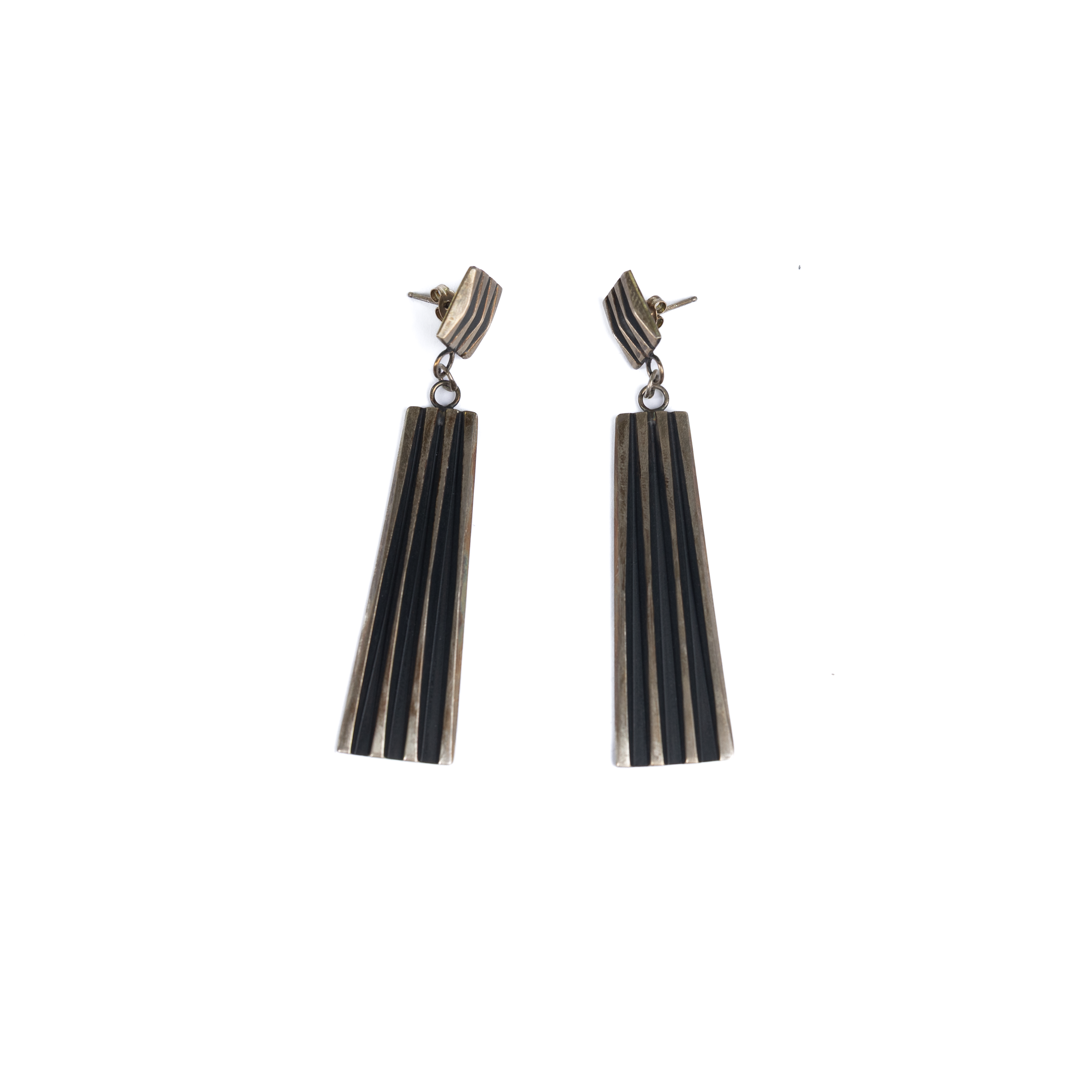 Women's Alzuni Long Collum Silver Earrings 