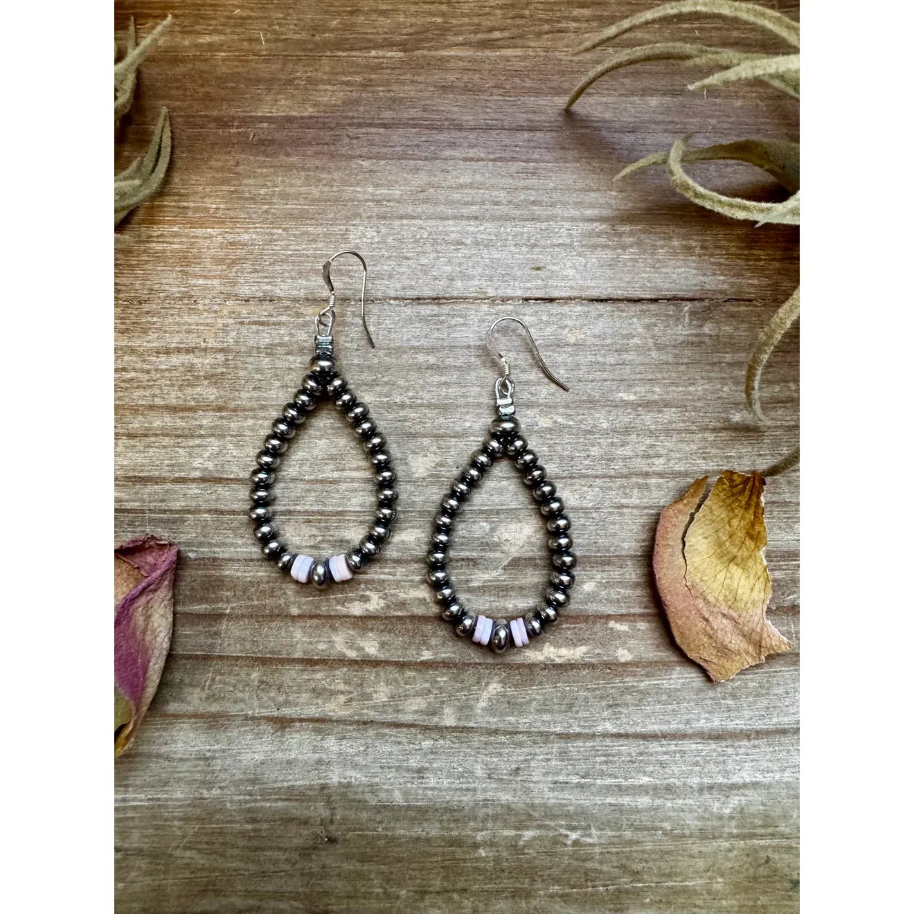 Bijoux Fab Smaller Sterling Saucer Silver Pearls with Pink Conch EAR-STE-105-SAU