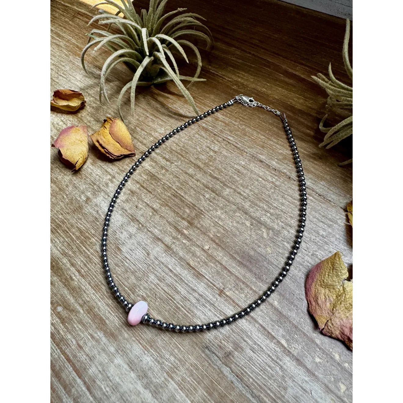 Bijoux Fab Sterling Silver Pearl Choker - Pink Conch Saucer Center - 14.5" CHO-STE-031-PIN