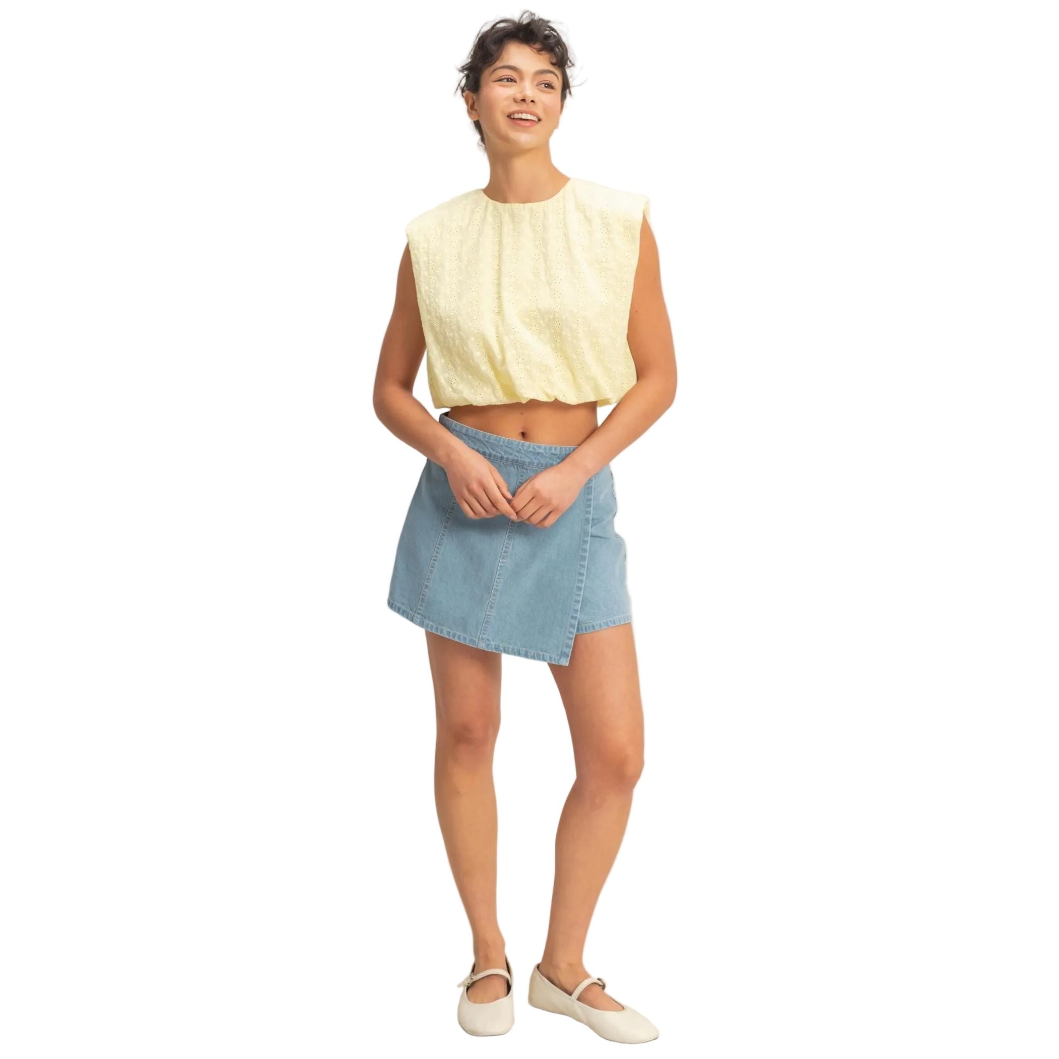 Women's Yellow Bubble Hem Cotton Eyelet Sleeveless Top DZ26C114