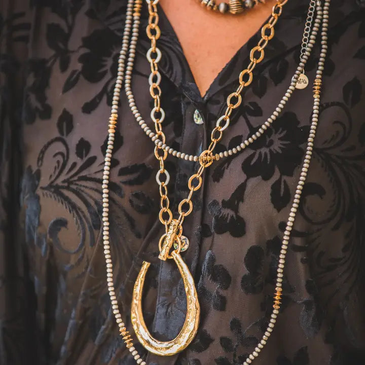 Women's West & Co 34" Gold Chain Necklace with Large Horseshoe Pendant N1513HRSG