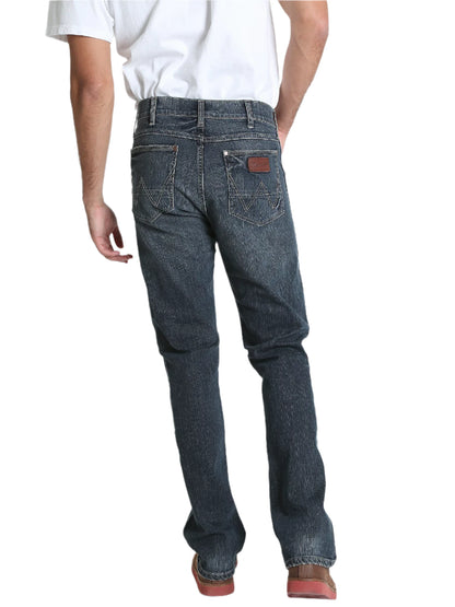 Wrangler Retro® Slim Fit Straight Leg Jean