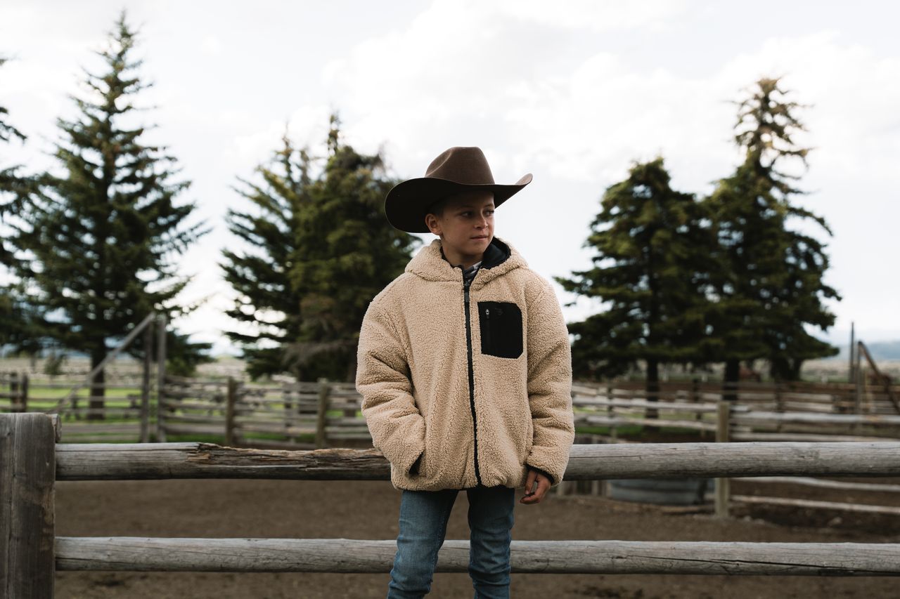 Burlebo Boy's Tan Mountain Fleece Hoodie Jacket Y-MFHJ-TAN