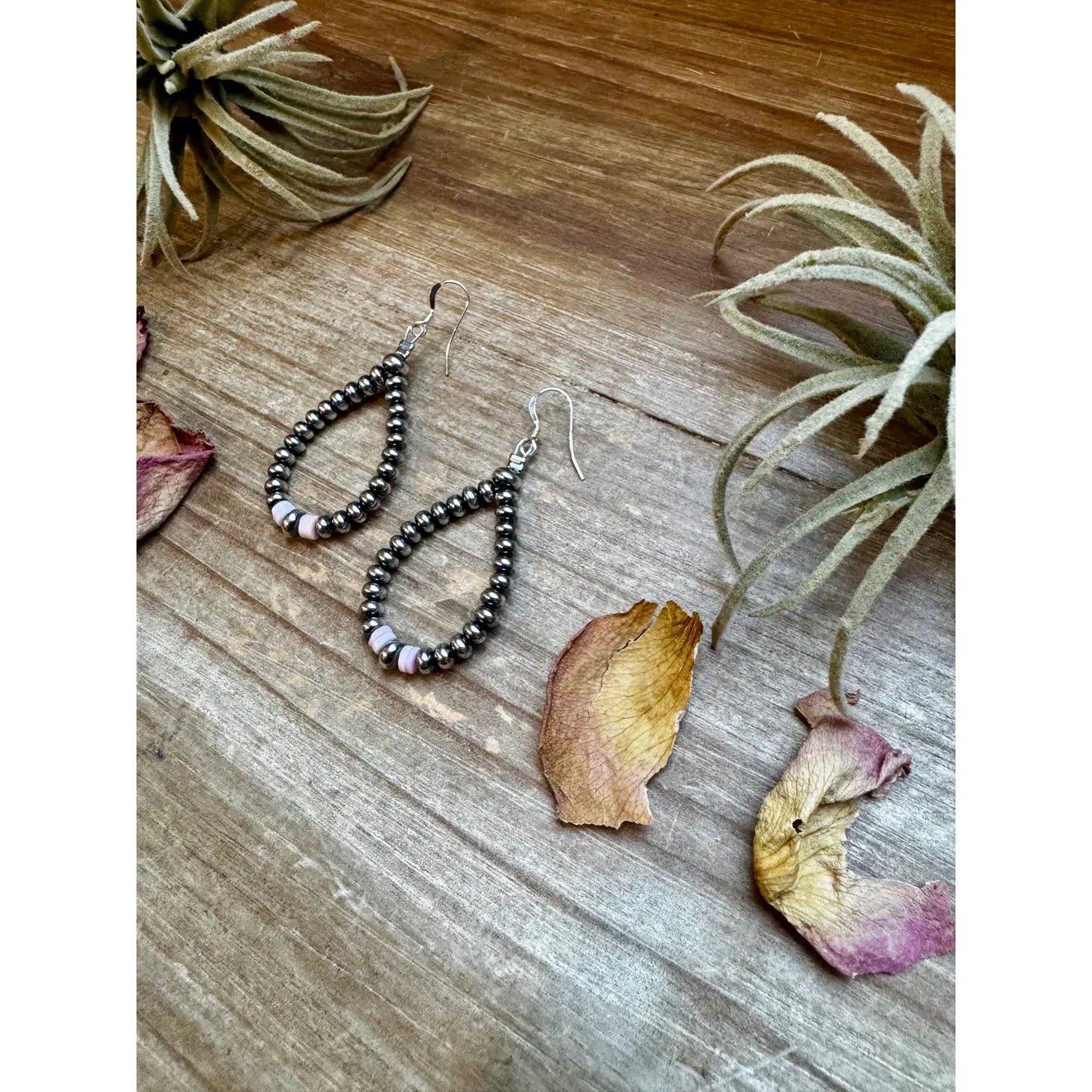 Bijoux Fab Smaller Sterling Saucer Silver Pearls with Pink Conch EAR-STE-105-SAU