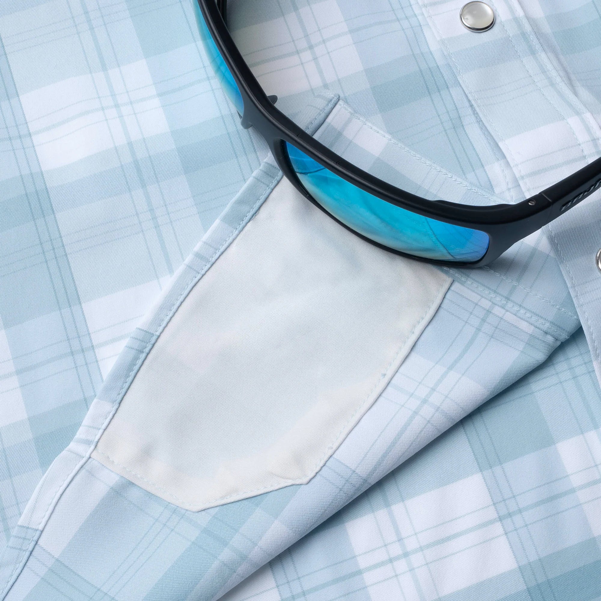 Men's Poncho The Big Sky Short Sleeve Plaid Snap Shirt 