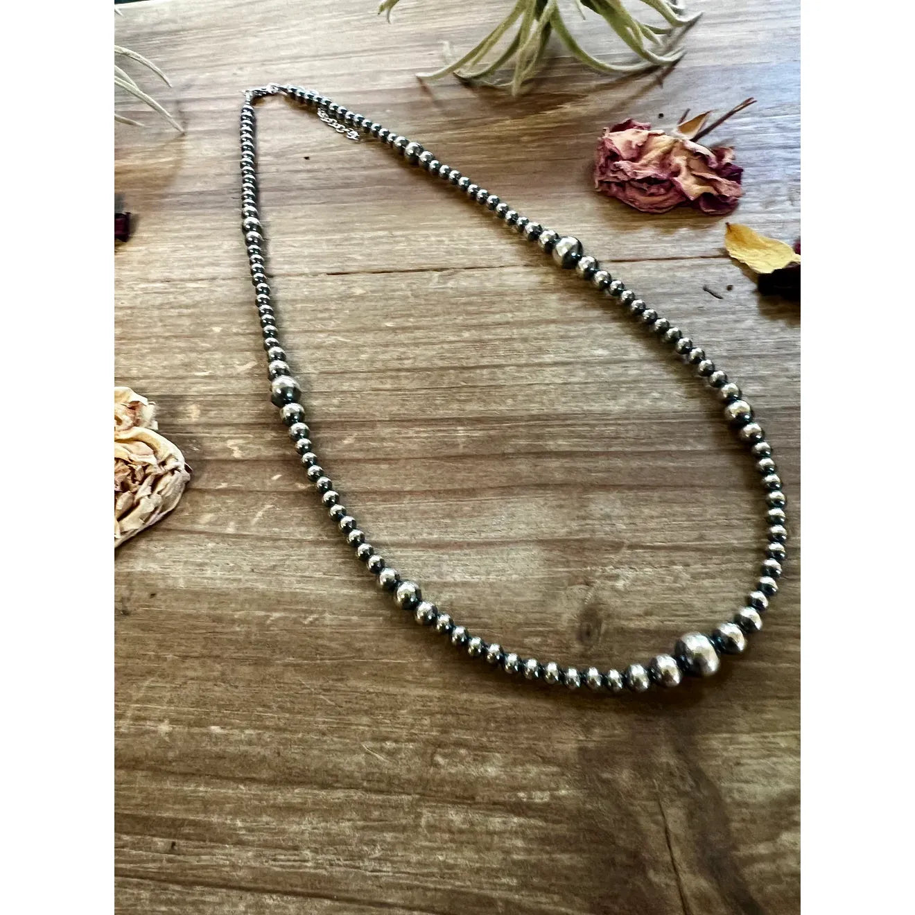 Bijoux Fab 18in Graduated Sterling Silver Pearls Necklace NEC-GRA-128-NAV