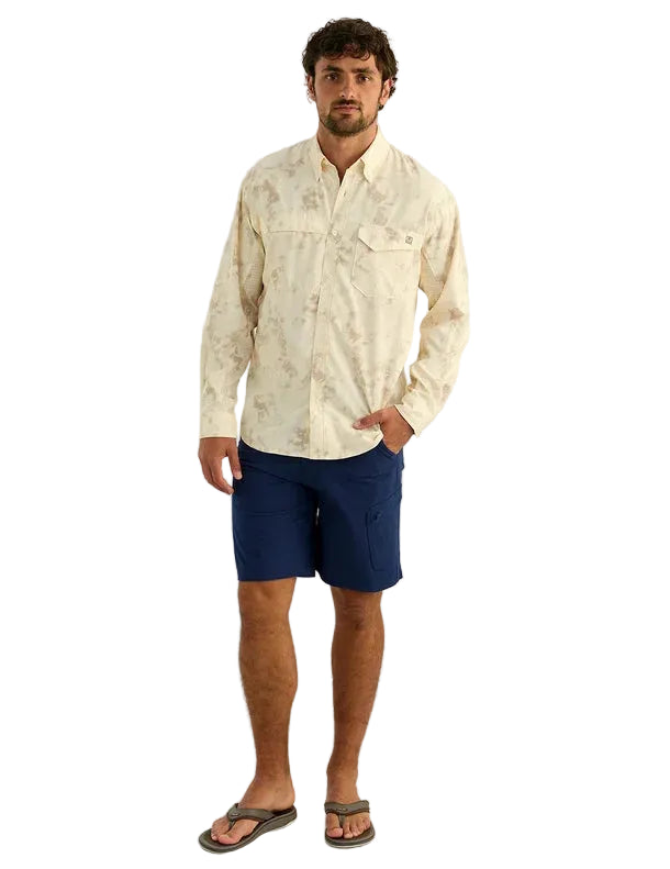 Huk Men's Egret Tideloom Camo KC Print Tide Point Button-Down H1500254-106