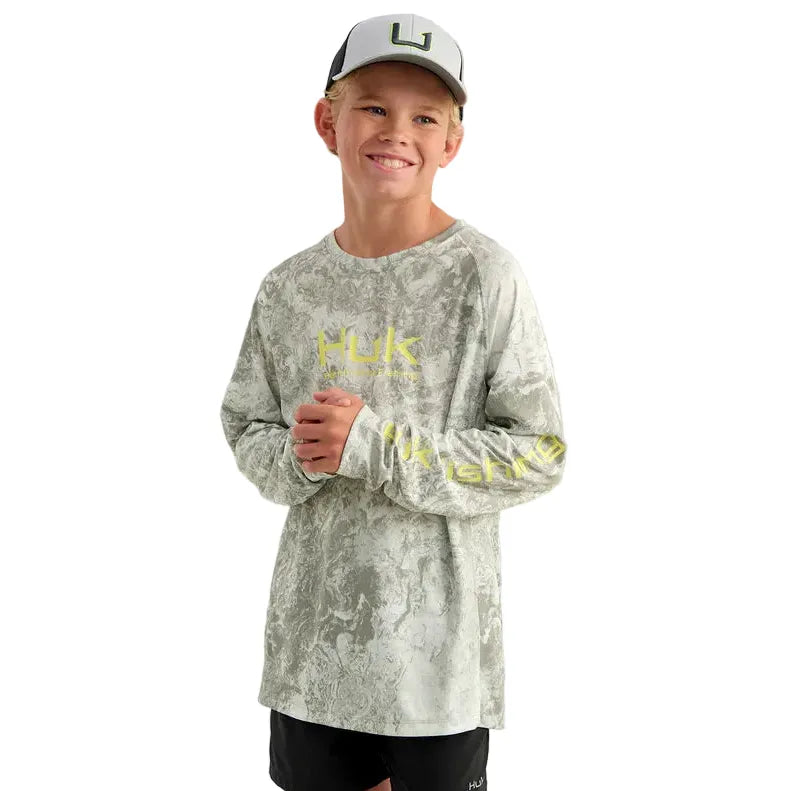 Boy's Huk Mossy Oak Seagrass Pursuit Performance Crew Shirt H7120103-383