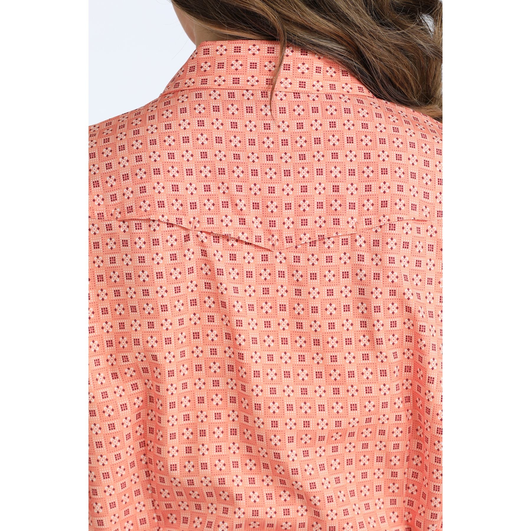 Women's Cinch Coral Geometric Long Sleeve Snap Shirt MSW9206007