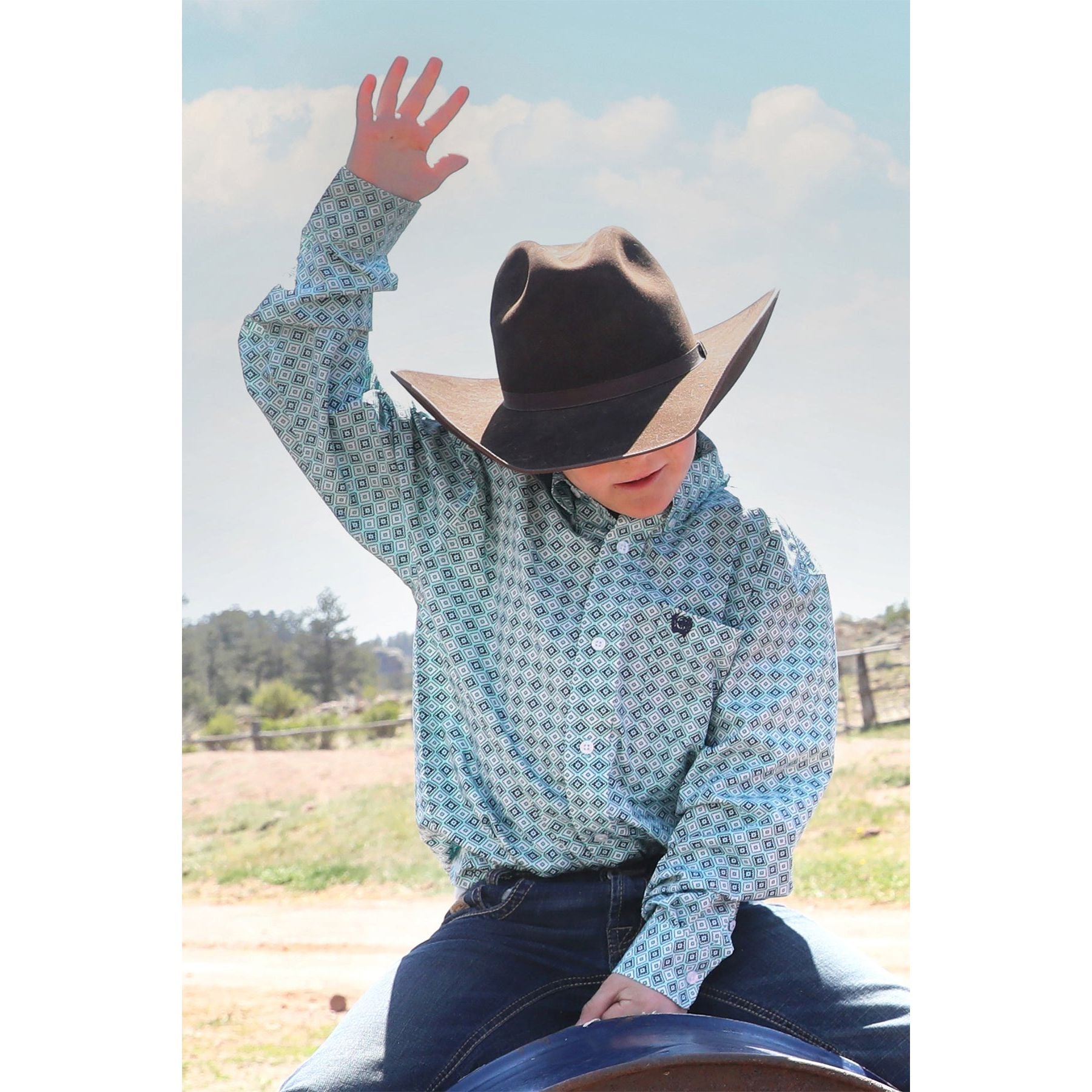 Boy's Cinch Long Sleeve Button Down Western Shirt MTW7060383 - Crazy House Western Wear
