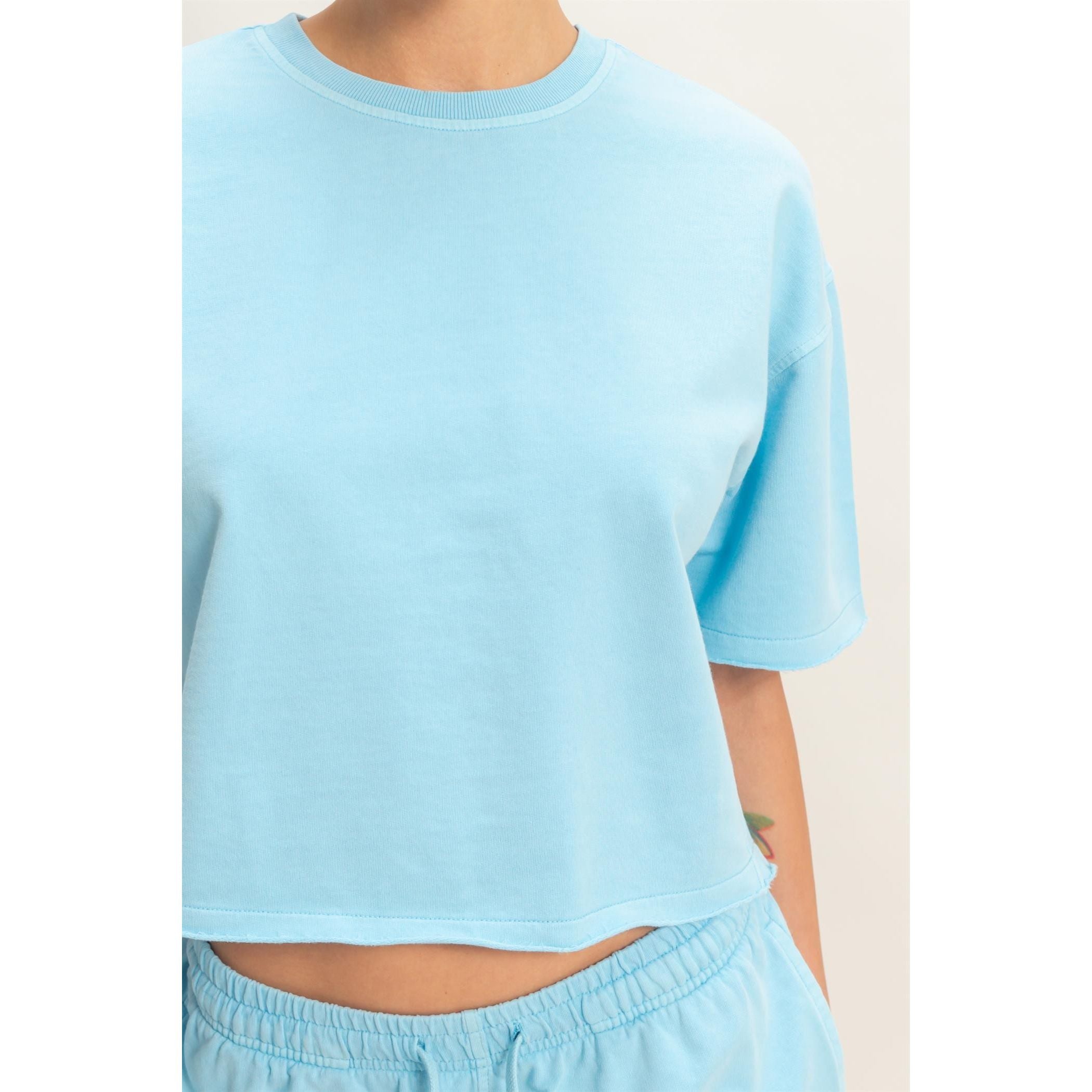 Women's Blue Short Sleeve Crew Neck Top And Shorts Set DZ26C668-SET