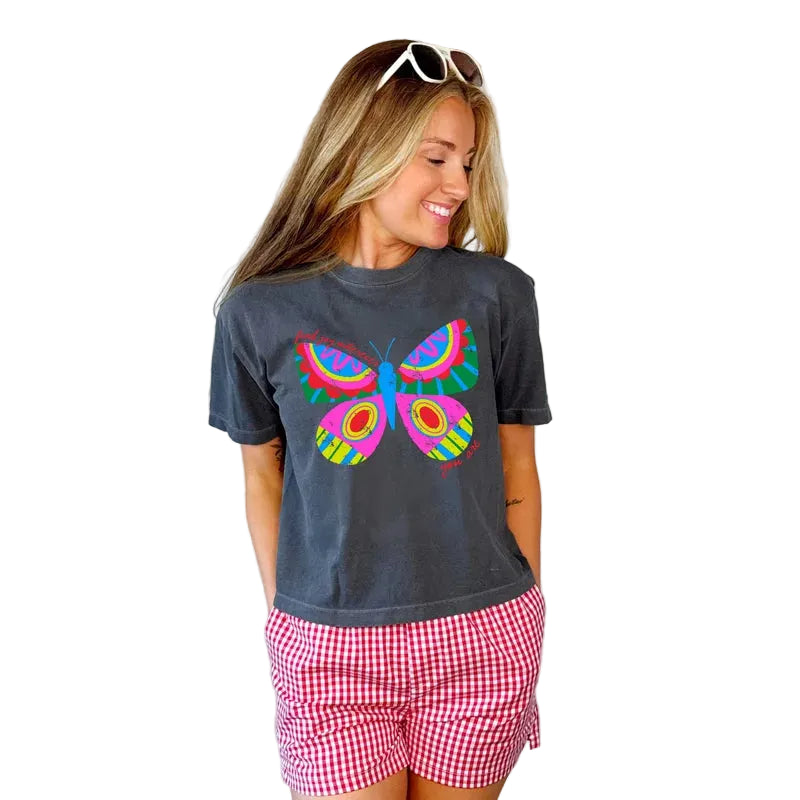 Poppy and Pine Women's Gray Find Joy Wherever You Are Pepper Crop Tee 