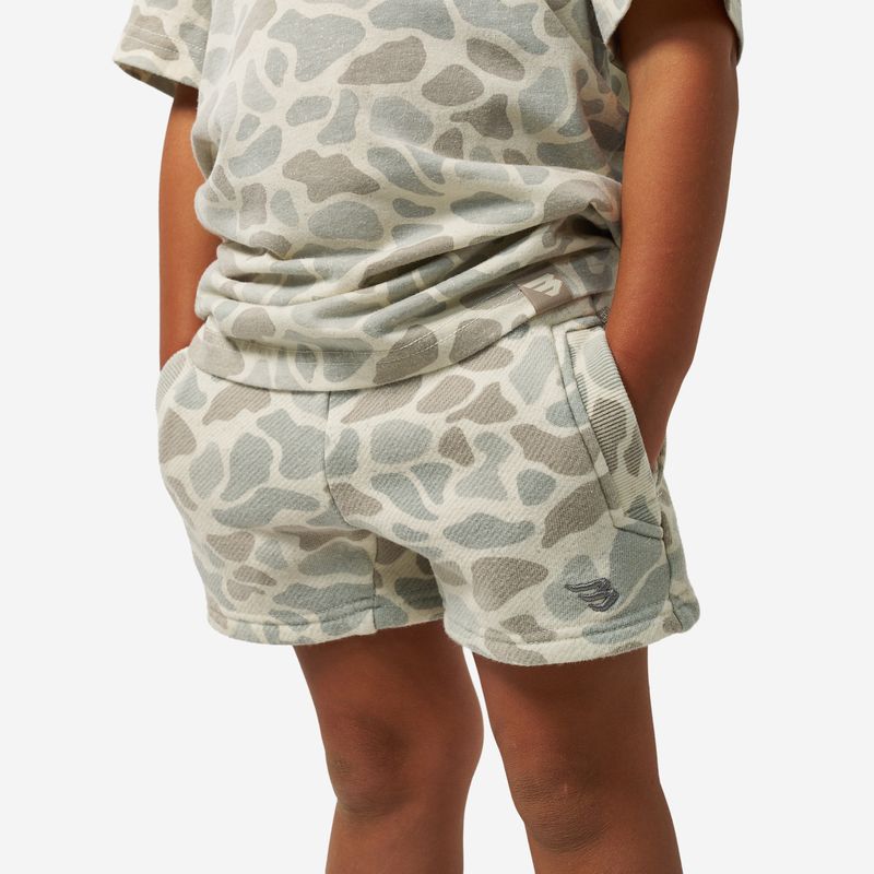 Burlebo Boy's Classic Deer Camo Vintage Washed Shorts Y-VWSTS-CDC