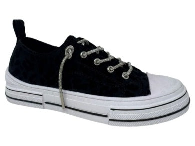 Very G Women's Black Aman Leopard 2 Casual Shoes 