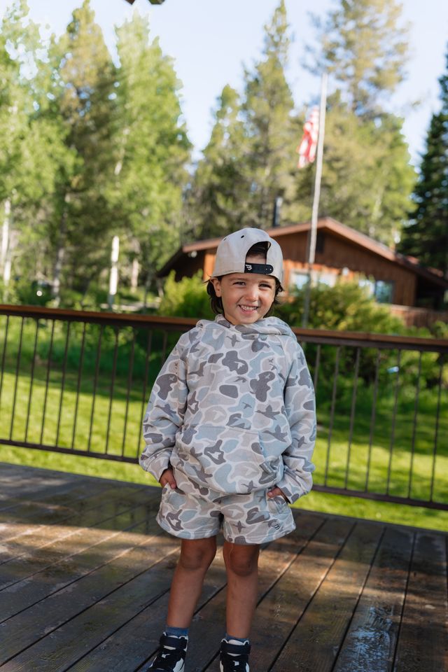 Burlebo Boy's Mallard Mayhem Camo Vintage Washed Hoodie Y-VWFH-MMAYC