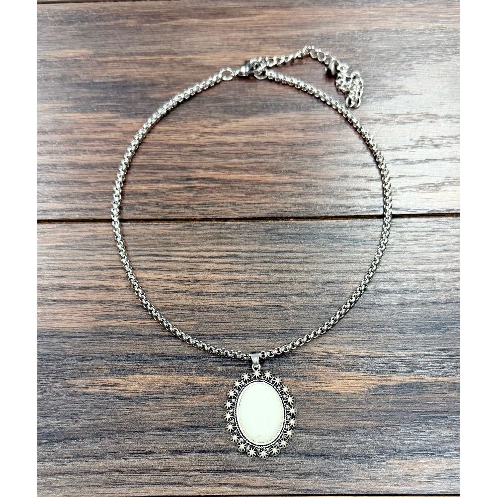 Women's Isac 16" Western White Turquoise Necklace 739728