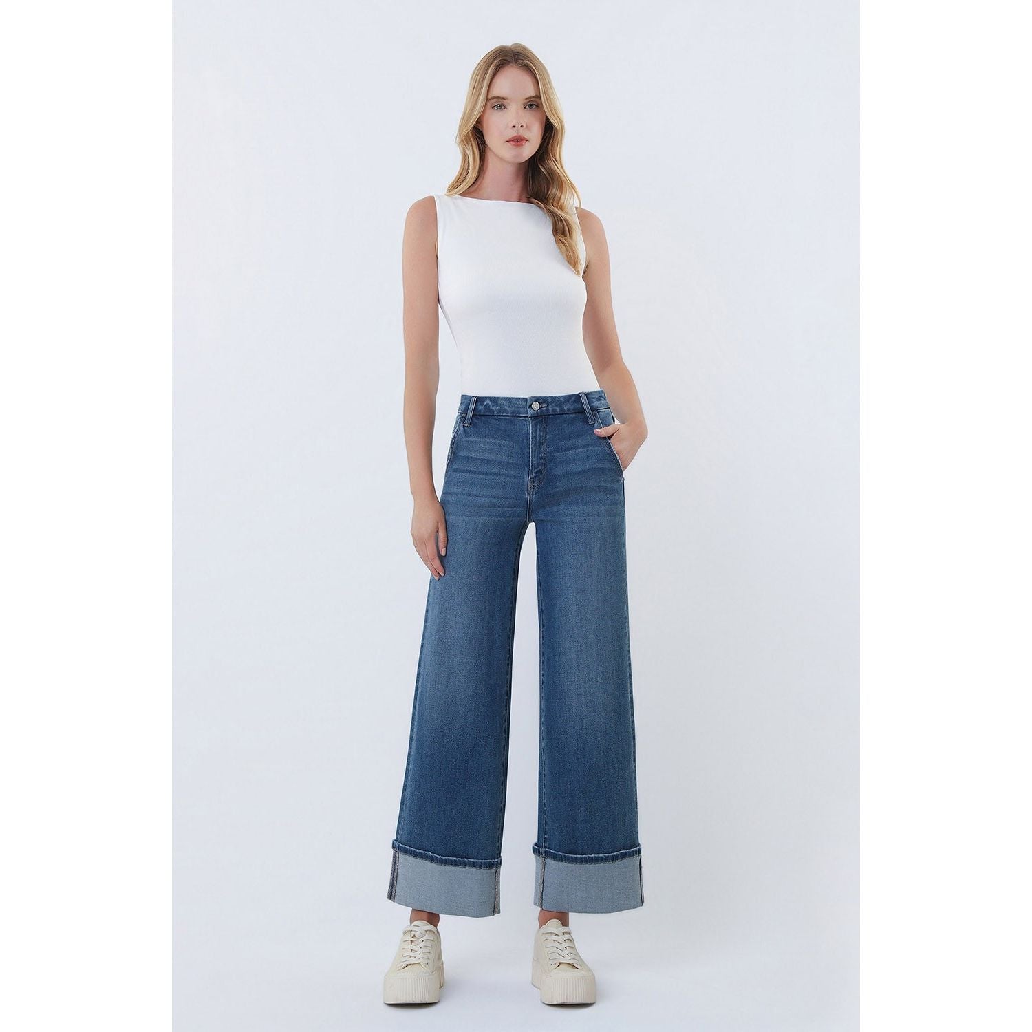 Women's Vervet High Rise Slant Pocket Cuffed Ankle Wide Jeans T7114