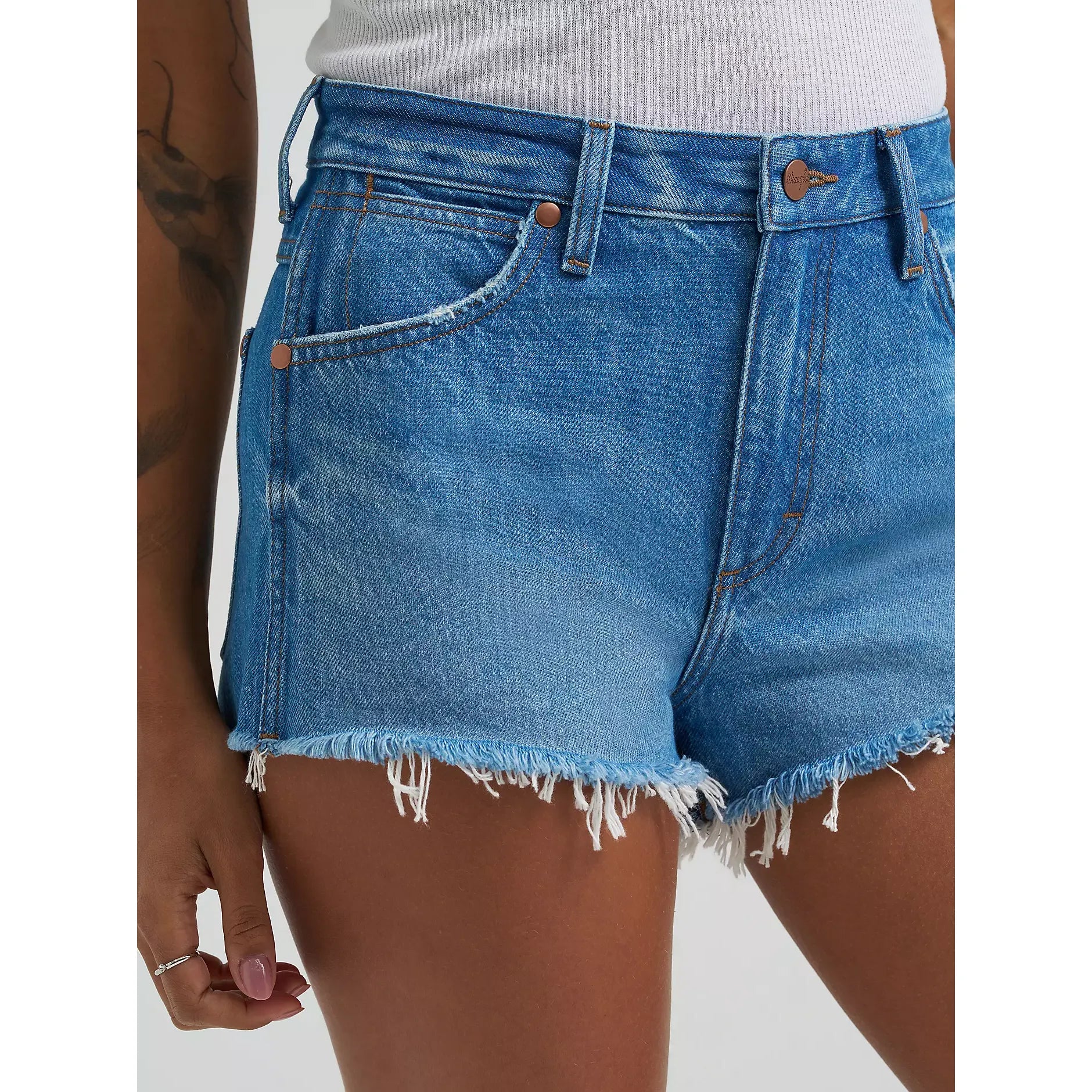 wrangler dress shorts Wrangler Womens Country Estate Short Pale Denim Size 28