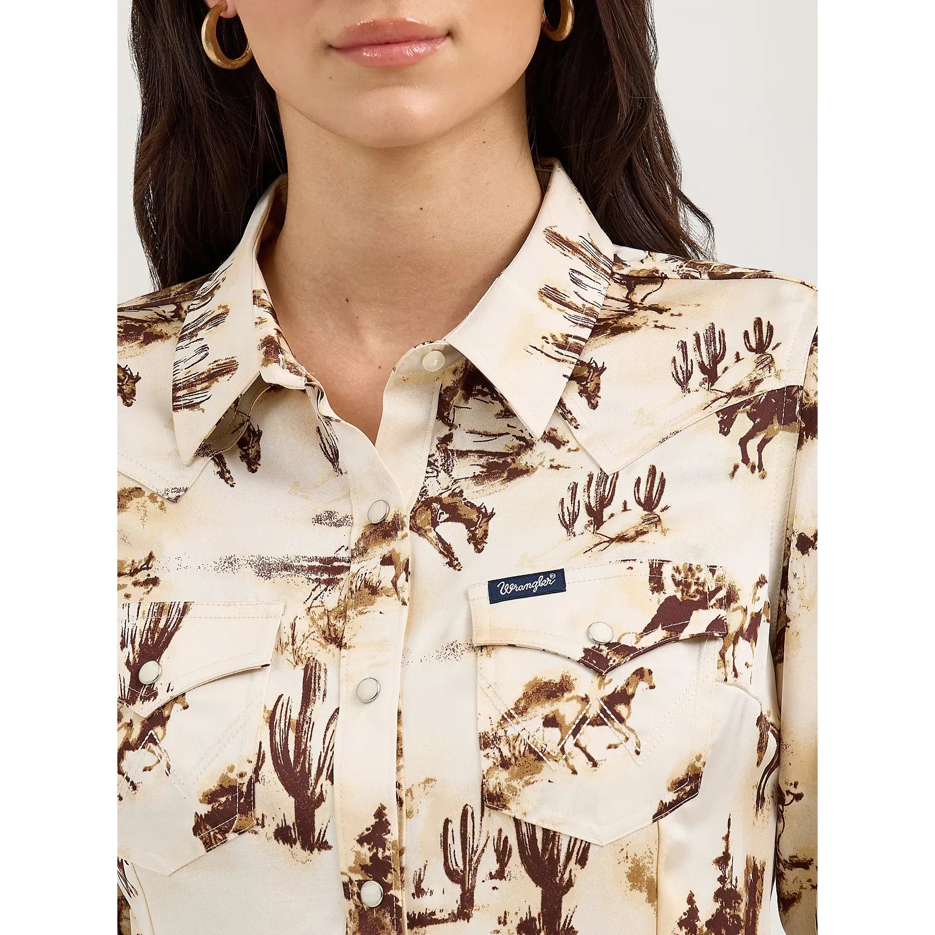 Women's Wrangler Bold Bucking Cowboy Western Snap Shirt 112367229